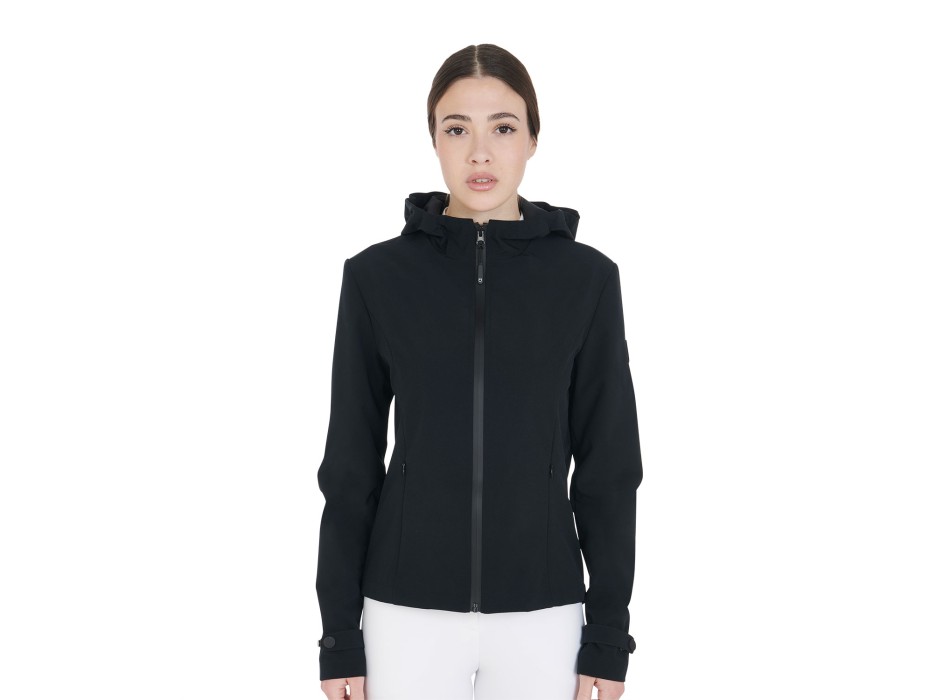 CHAQUETA MUJER SOFTSHELL SLIM FIT CORTE VIENTO CON CREMALLERA