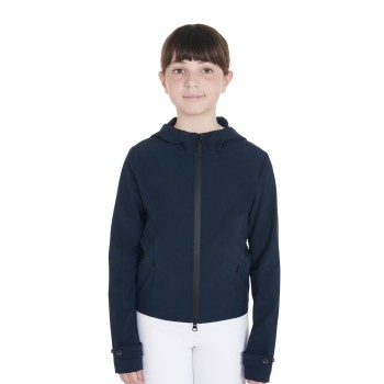 CHAQUETA SOFTSHELL PARA NIÑO SLIM FIT EN TEJIDO TÉCNICO