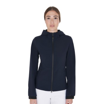 CHAQUETA SOFTSHELL DE MUJER SLIM FIT CON BOLSILLOS OCULTOS