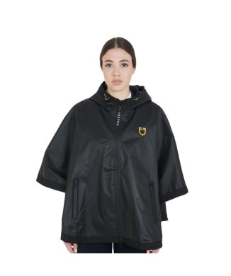 CAPA DE MUJER IMPERMEABLE, BOLSILLOS DELANTEROS