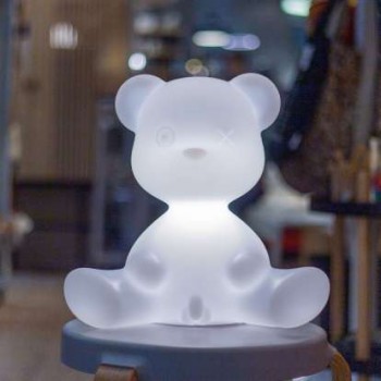 LAMPARA TEDDY BOY CON LED RECARGABLE 24001LED QEEBOO