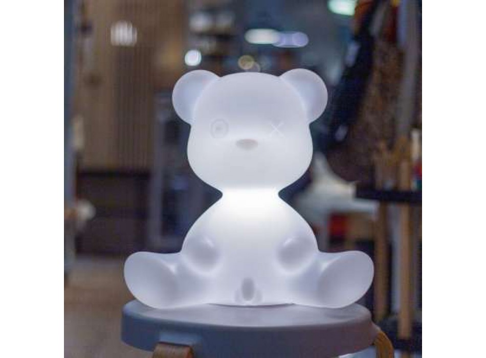 LAMPARA TEDDY BOY CON LED RECARGABLE 24001LED QEEBOO