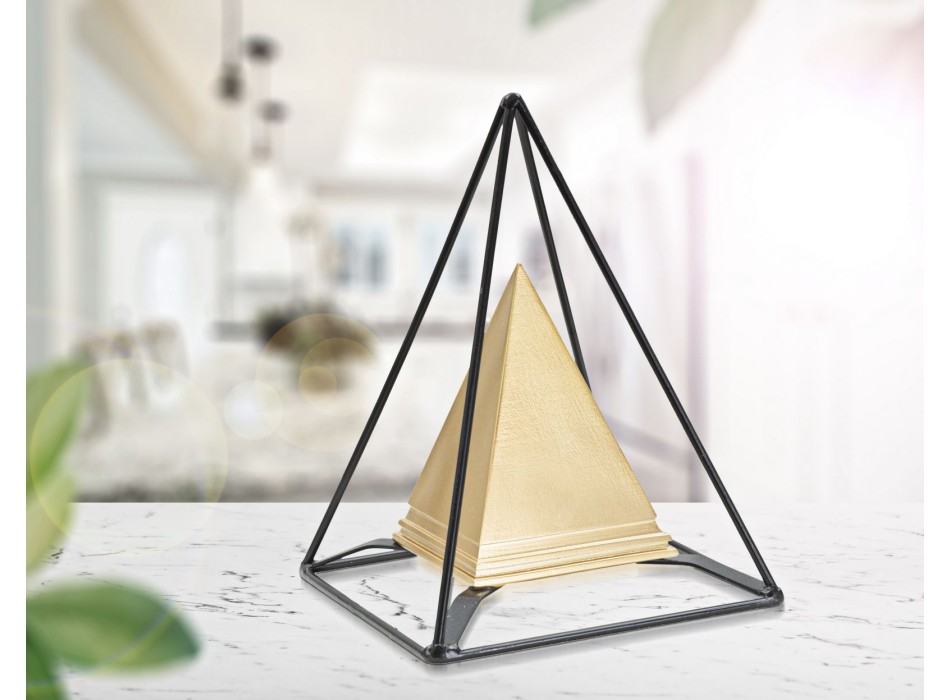 PIRAMIDE ORO CON HIERRO