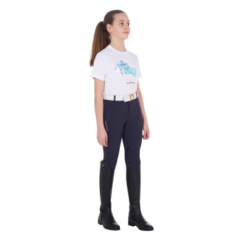 CAMISETA DE NIÑA SLIM FIT ESTAMPADO SALTO